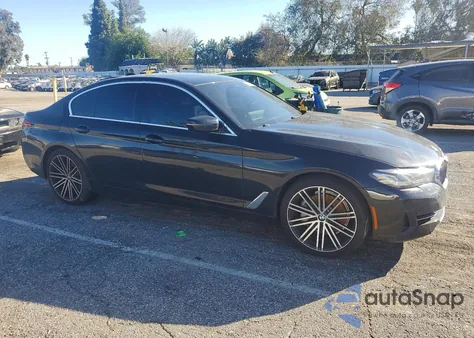 2021 BMW 530 Xi z USA, uszkodzony, nr VIN WBA13BJ00MCF62300